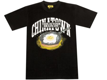 Chinatown Market Smiley Brain On Fried Tee in Black For Sale